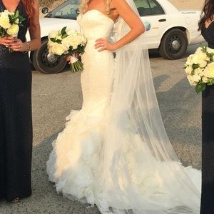 Timeless, elegant true mermaid style wedding dress